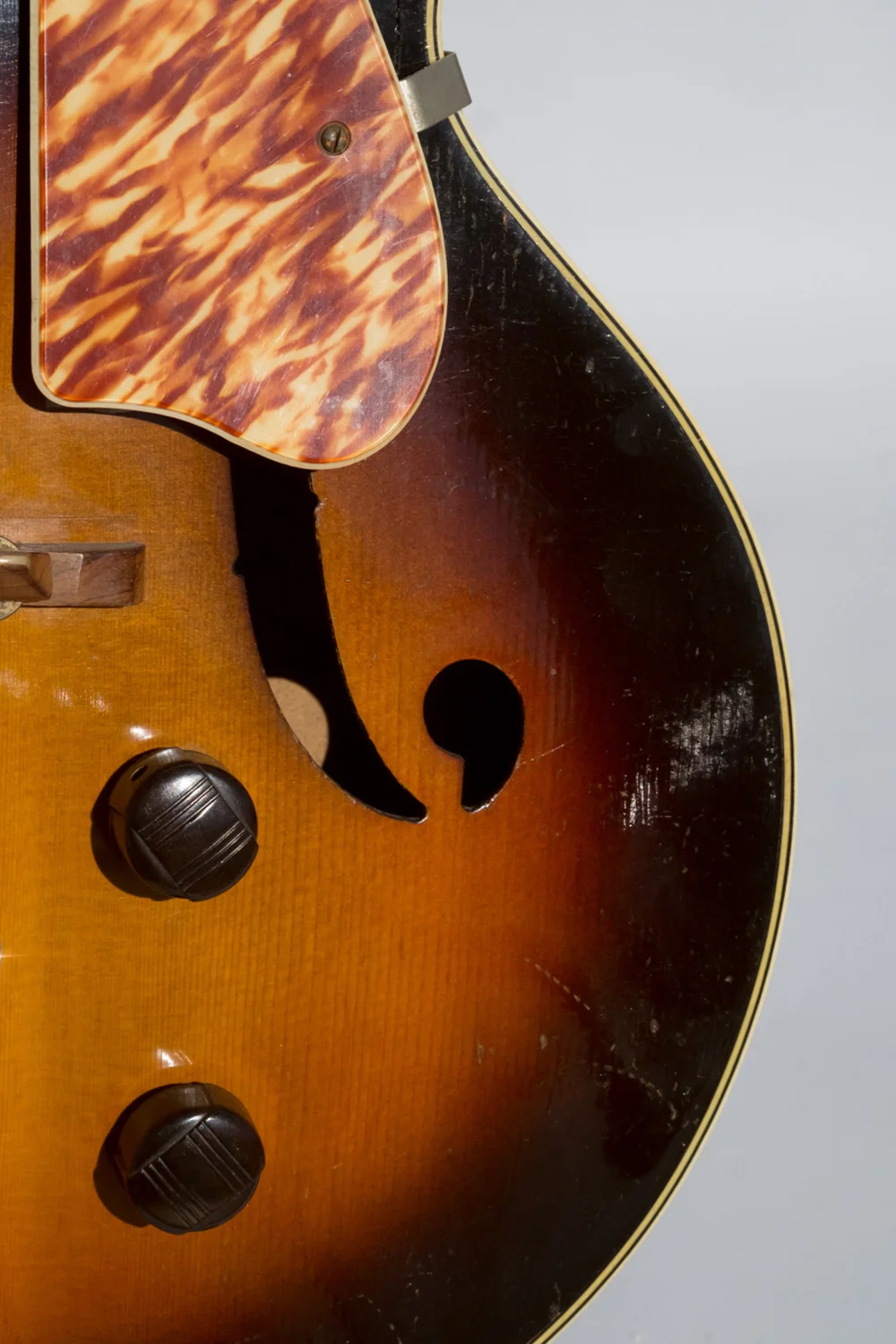 Harmony H-50 1948 with original case — Honeybee Guitars